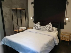  Dreamcatcher Bangkok  Бангкок